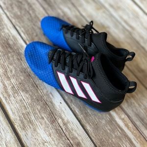 ⚽️Kids Soccer Cleats⚽️